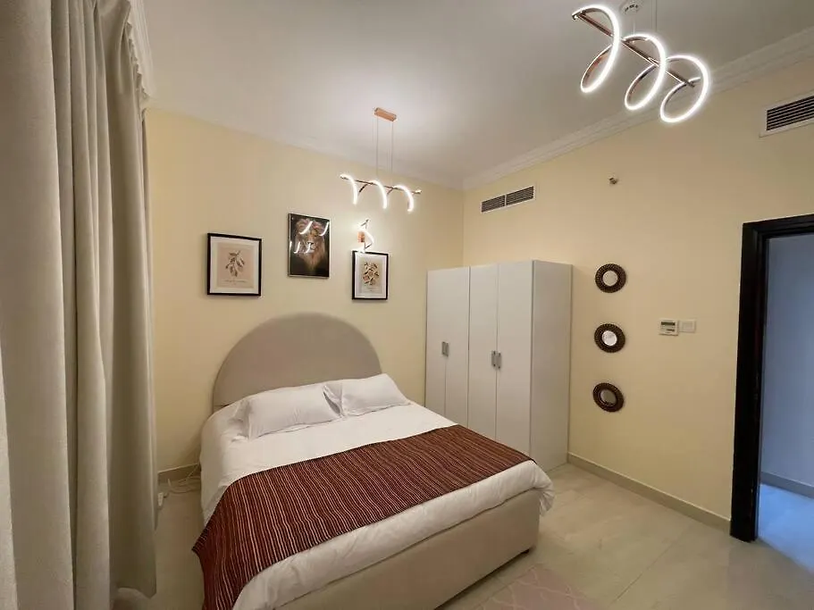 Lovely 1 Bedroom Near To Beach Szardża