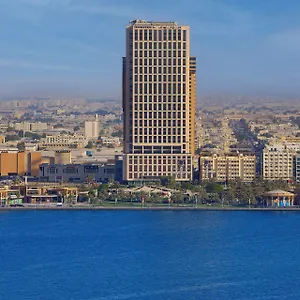 Doubletree By Hilton Waterfront And Residences Hotel