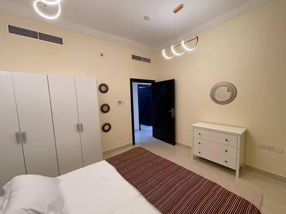 Apartment Lovely 1 Bedroom Near To Beach Sharjah