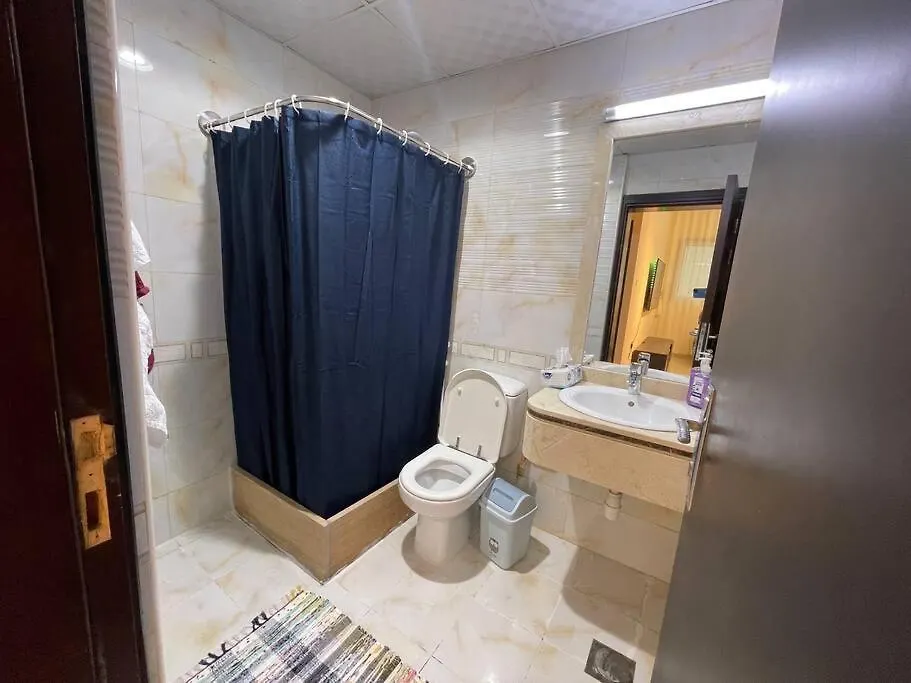 Lovely 1 Bedroom Near To Beach Sharjah 0*,